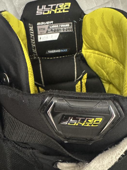 Продам хоккейные шорты