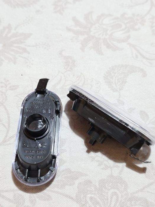 Черни странични калник мигачи за Фолксваген VW, SEAT, SKODA
