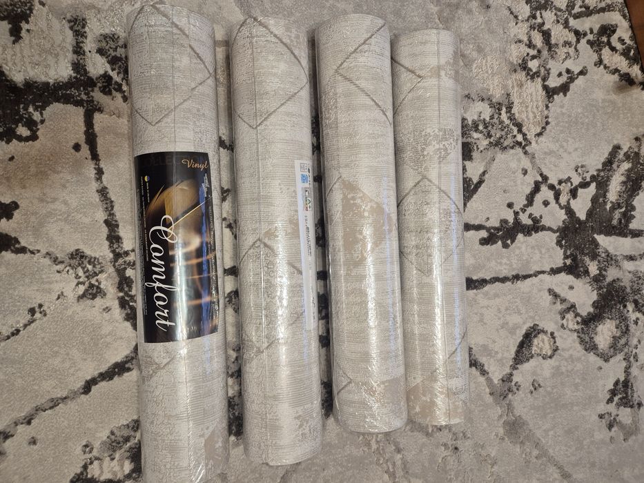 Tapet vinyl. Model deosebit, elegant , discret. Am 4 role