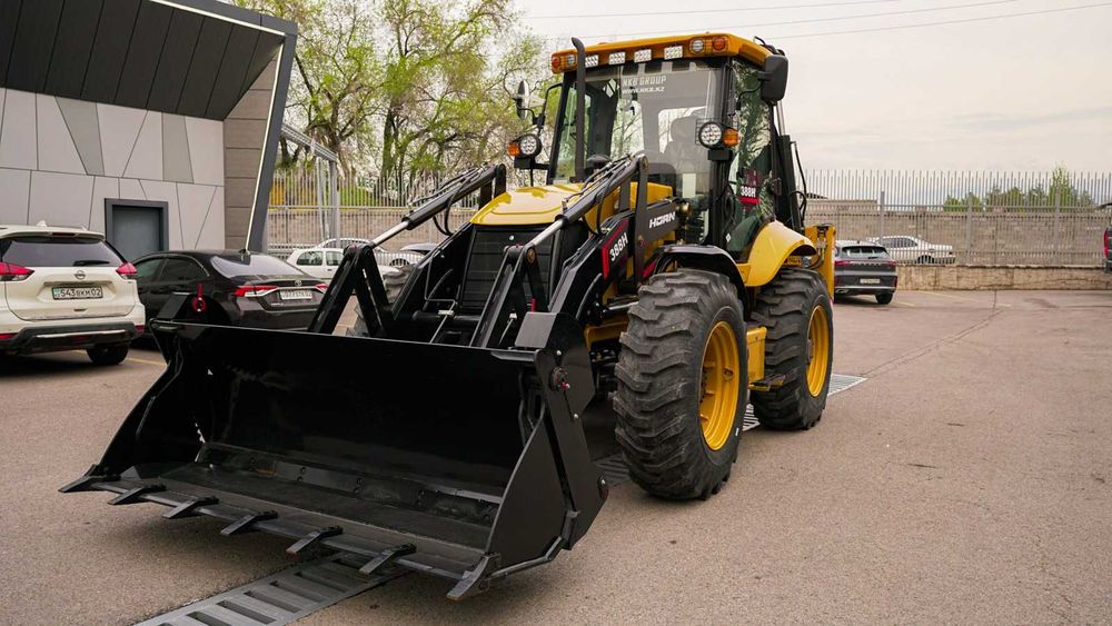 Экскаватор погрузчик HORN 388H