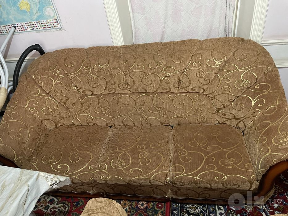 Кресло диван состояние хорошие и прочные