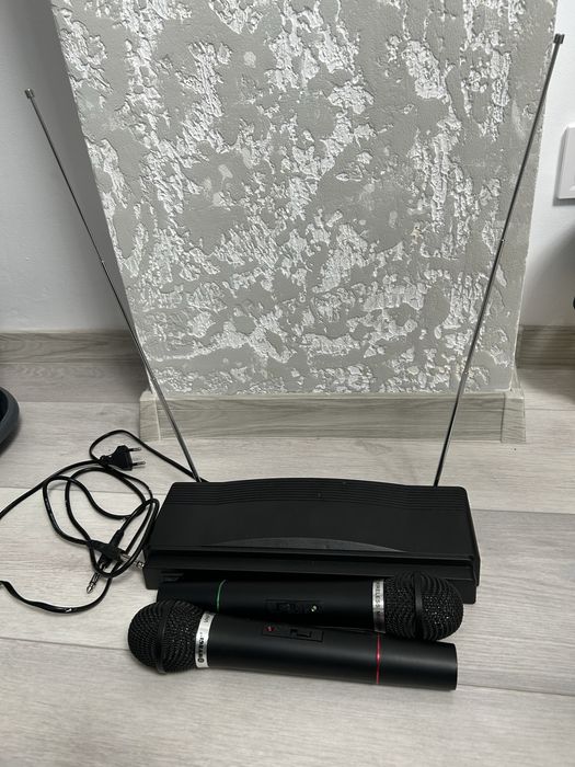 Set microfoane fara fir