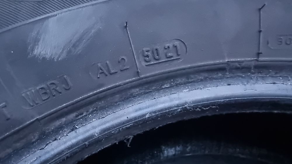 Шины летние R17 235/60