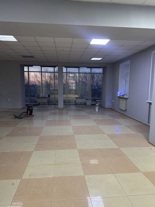 Аренда торговых площадей 2х200 м2