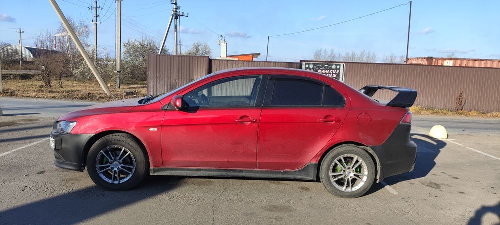 Продам Митсубиси Лансер 10