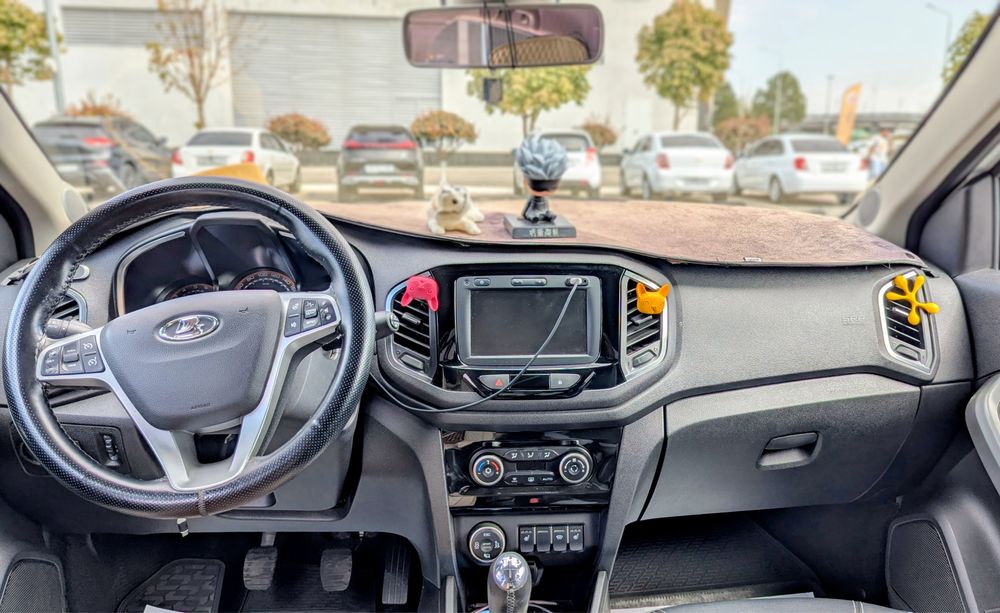 LADA XRAY CROSS / 1.8 / 2021 / Full Luxy Позиция в отличном состоянии