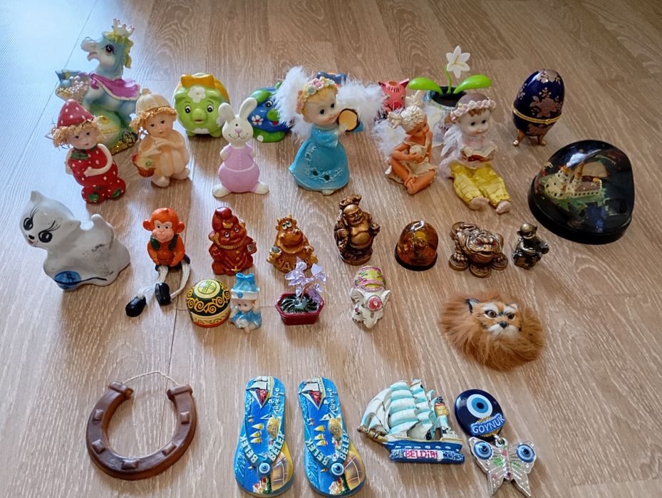 Продам разные фигурки. Цена 300 ТГ.