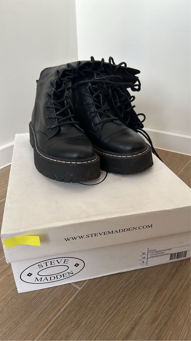 Кожени ботуши Steve Madden