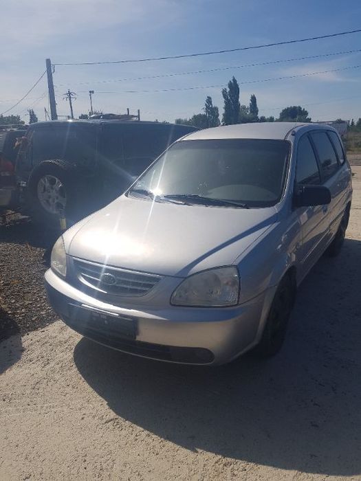 Dezmembrez Kia Carens 2.0d fabr 2007 d4ea