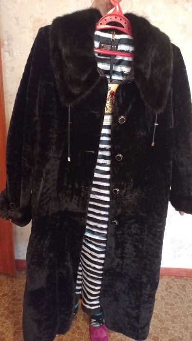 Теплая шуба и кардиган теплый