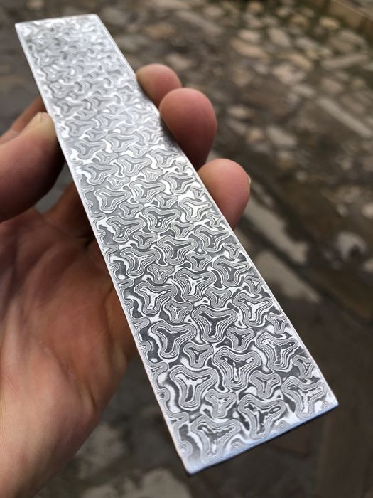 Дамаска стомана за нож