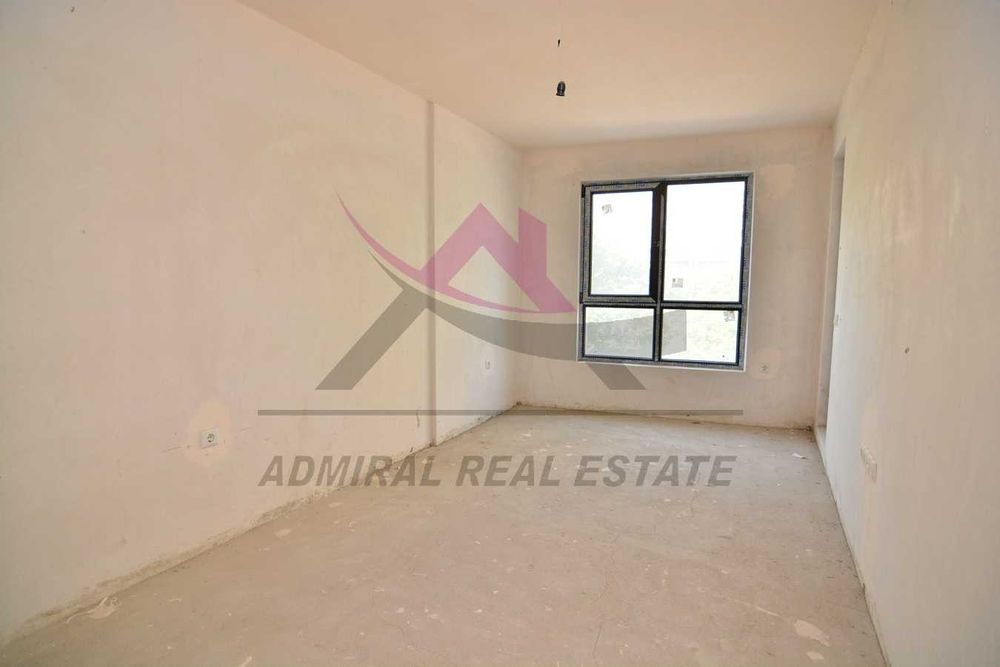 Продава се Тристаен апартамент в Варна, Левски - 111 кв.м за 1802 €/кв.м - Снимка #1