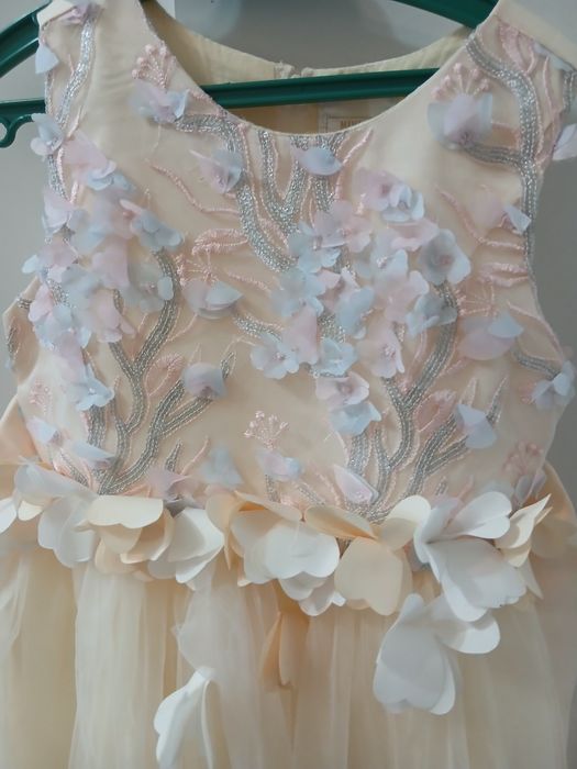 Платья доч девочек от 5-7 лет