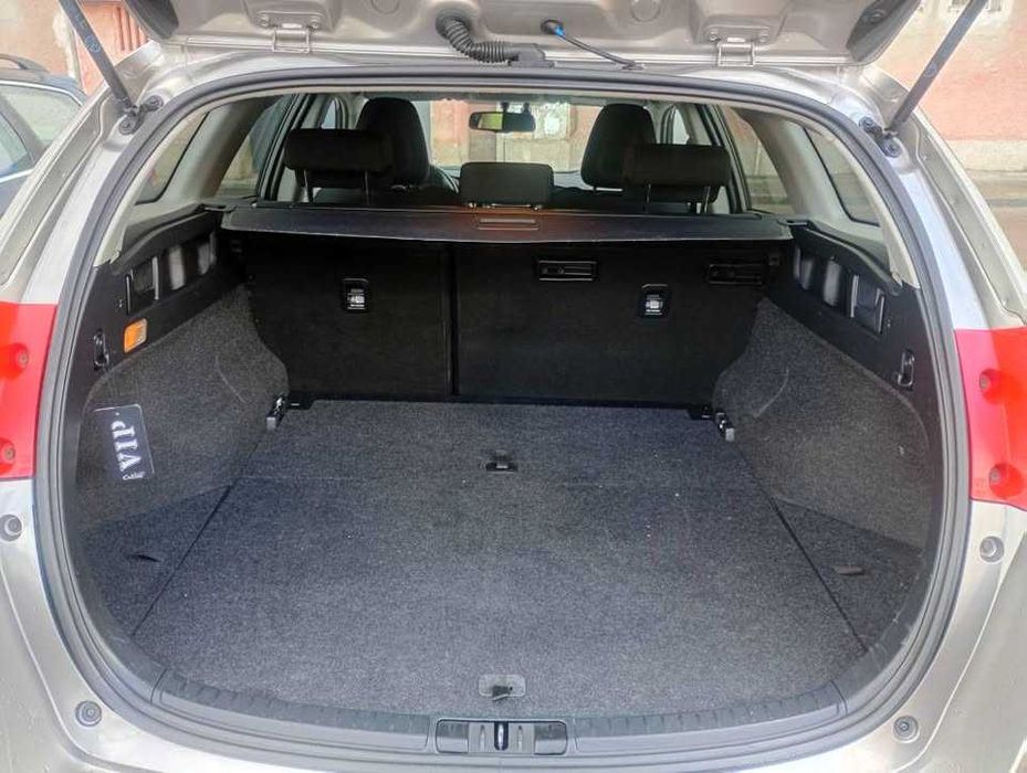 Toyota Auris 2015г 2.0 D-4D без забележки