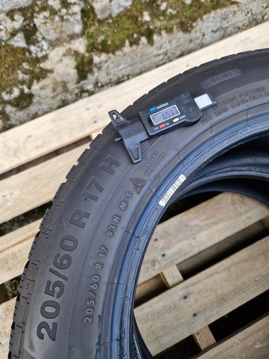 2anvelope iarna 205 60 17 Continental 2021