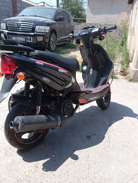 Продам Скутер ру8