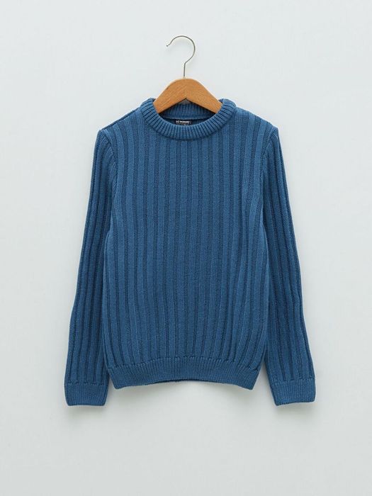 Продам детские свитера