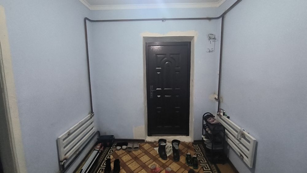 Jizzax shahar obod mahalla Dom 3 xonali kuhni balkoni adelni