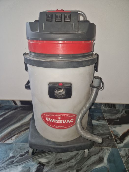 Vând aspirator profesional Swissvac CB90-3