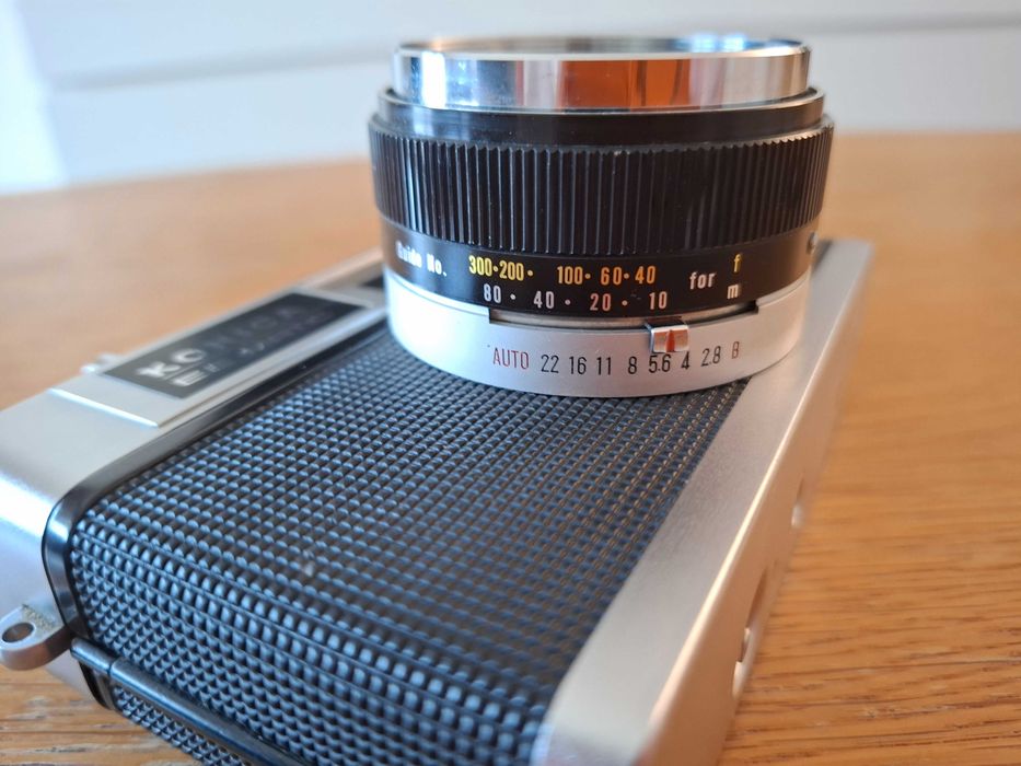 Aparat foto film Konica EE-Matic DELUXE (Rangefinder) - Funcțional