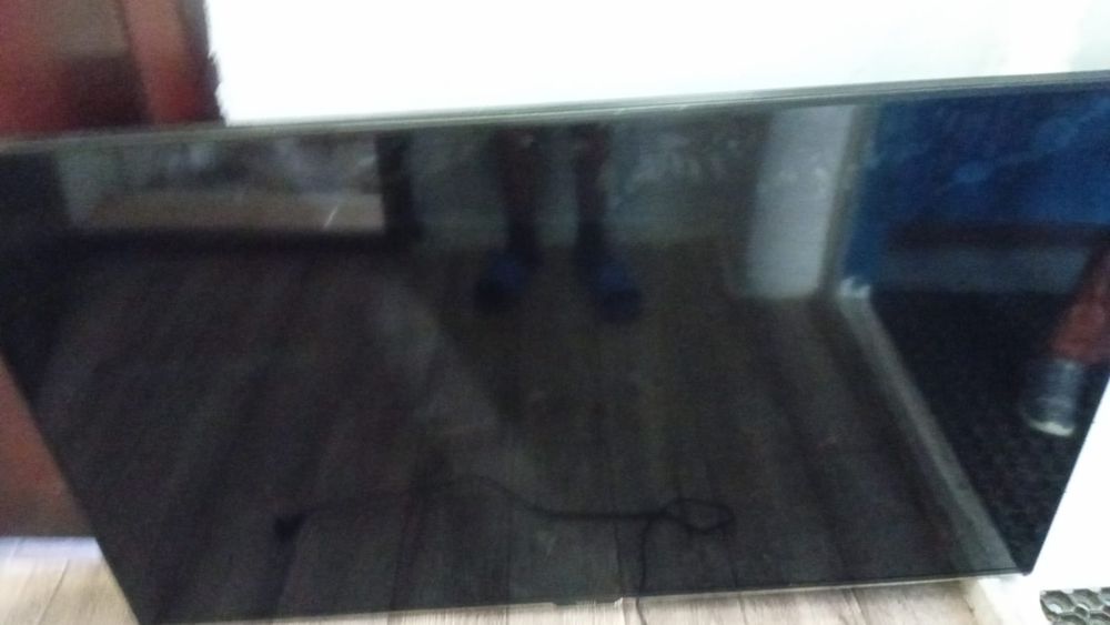 Телевизор на запчасти