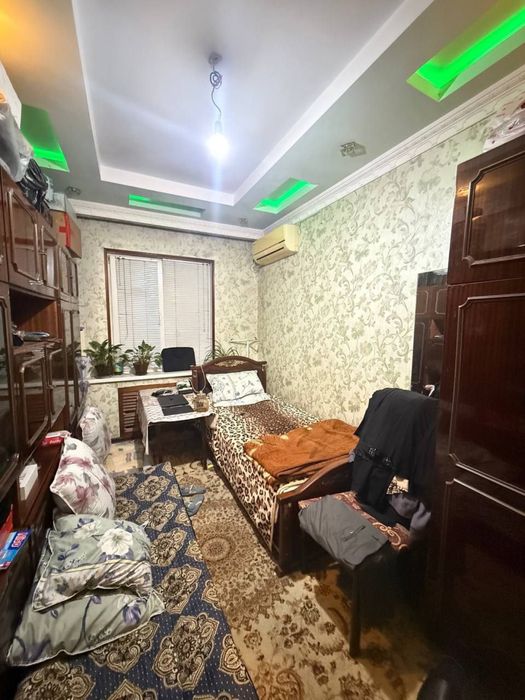 Гулоботда 3 Хона квартира Сотилади Под офис!