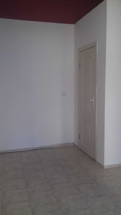 Дава се под наем Офис в Ямбол, Аврен - 20 кв.м за 204 € - Снимка #1