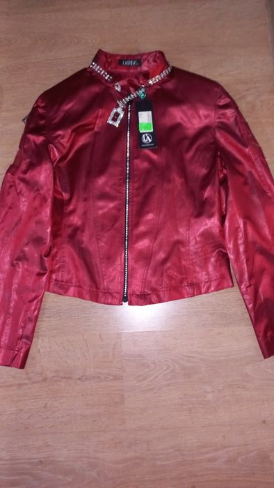 Костюм юбкой 38-44-46 размер