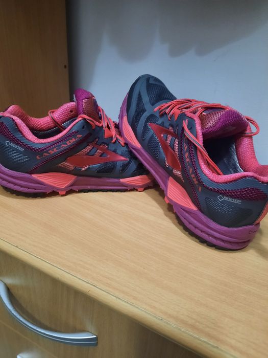 Adidasi dama Goretex