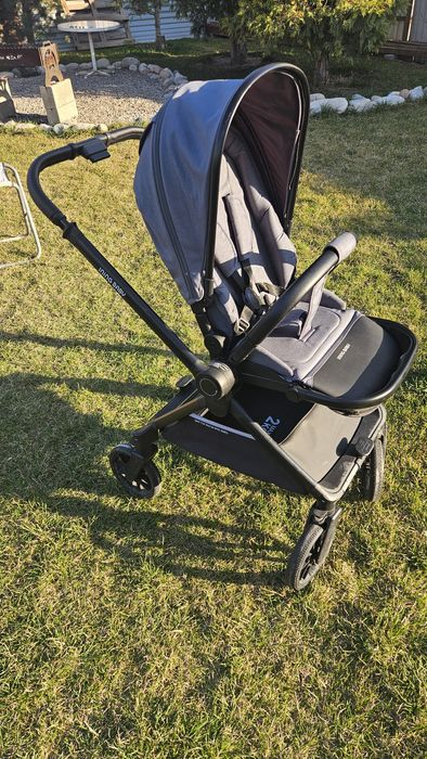 Продам коляску ining baby 900
