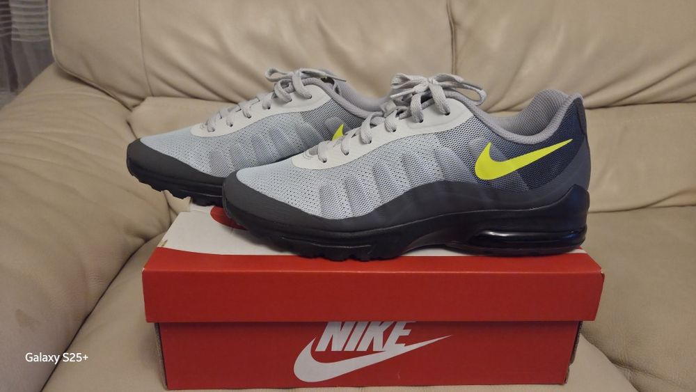 Nike, Спортни обувки Air Max Invigor с текстил, Сив, 45