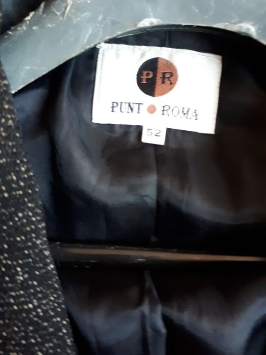 Vand sacouri dama in stare f buna