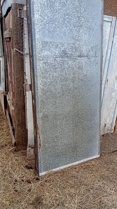 Дверь газель.  .