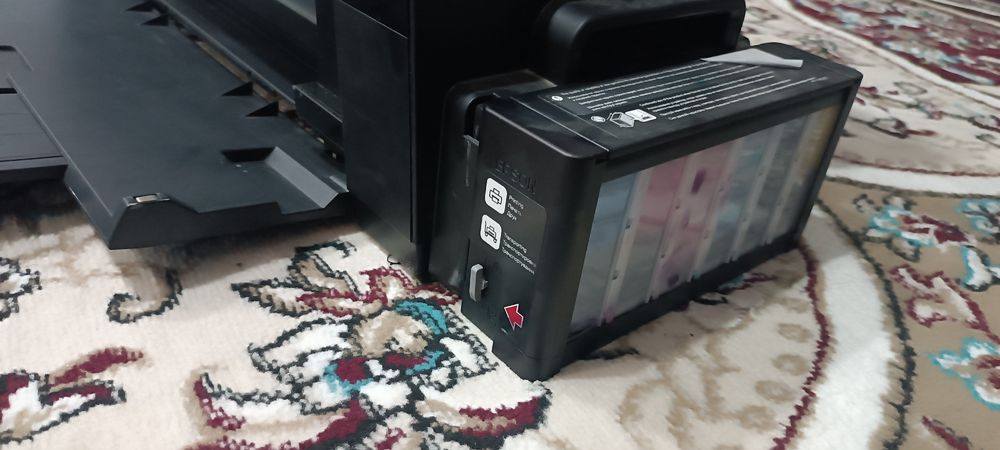 Epson L1800 sotiladi