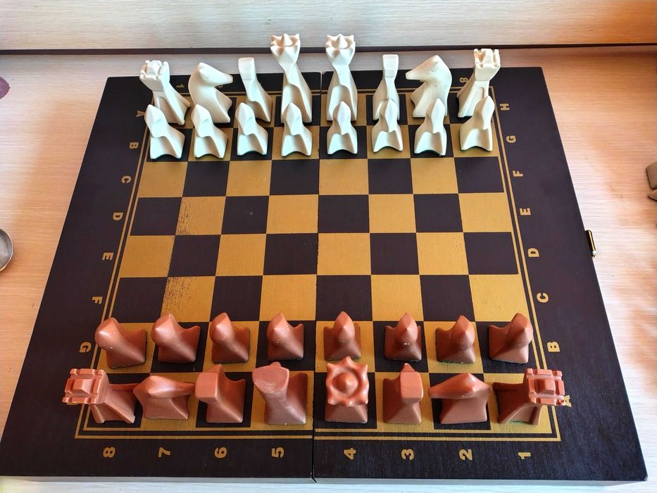 Интересен Стар Шах,Табла