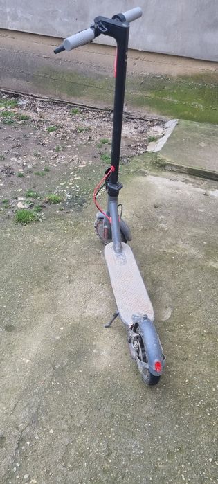 Vând trotinetă electrică