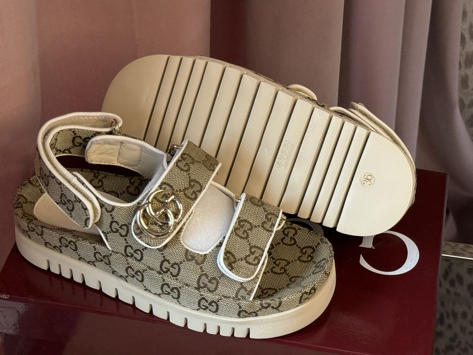 Sandale Gucci – model elegant