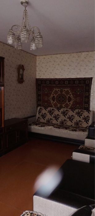 Сдам помесячно квартиру