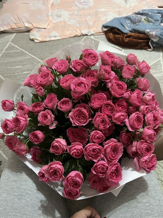 Цветы свежи………..