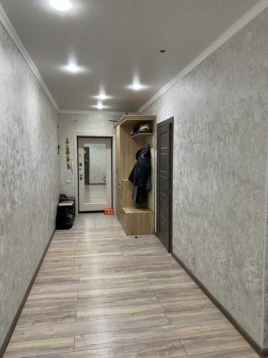 Продается евро 3 комн Саина,36а