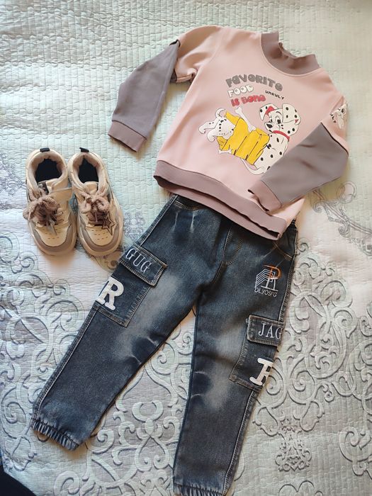 Джинсы  утеплённые на 4-6 лет