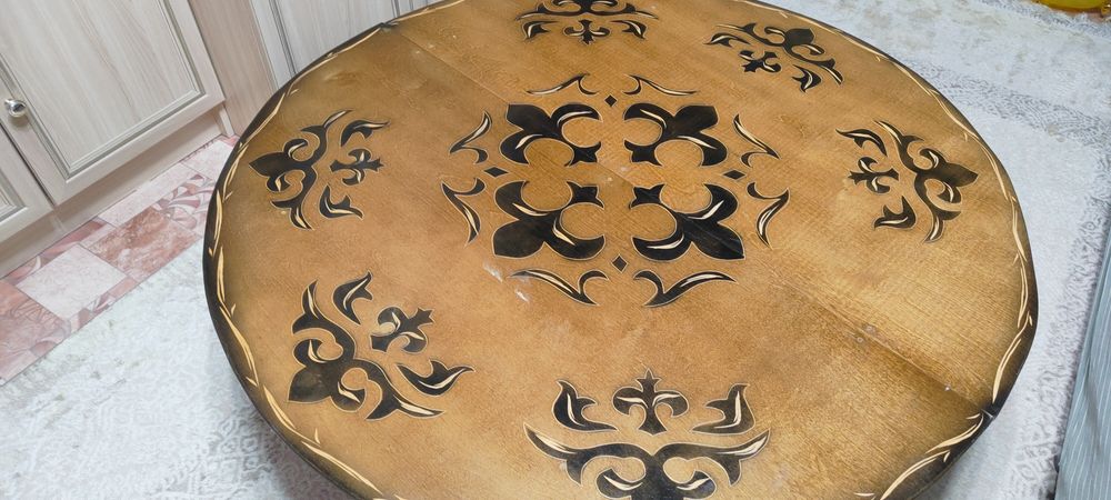 Национальный стол