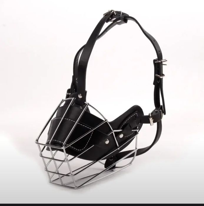 Намордник и игрушка пуллер для собак .