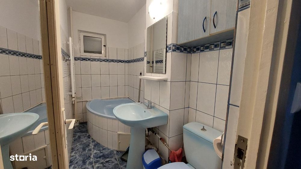 Apartament cu 2 camere in Micro 18 la etajul 1