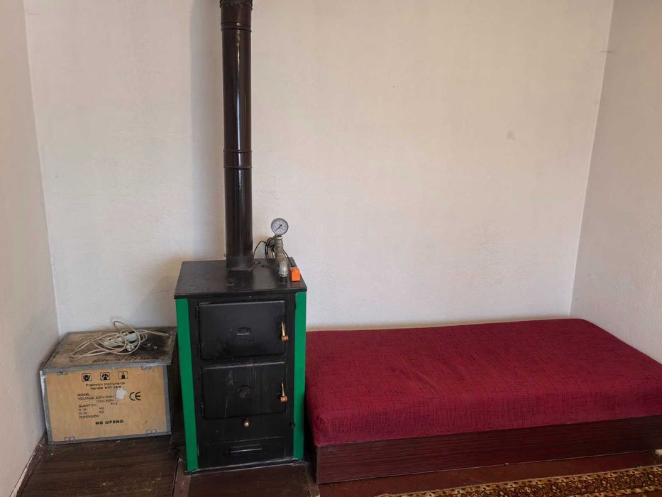 Тристаен етаж от къща под наем грови Иксър