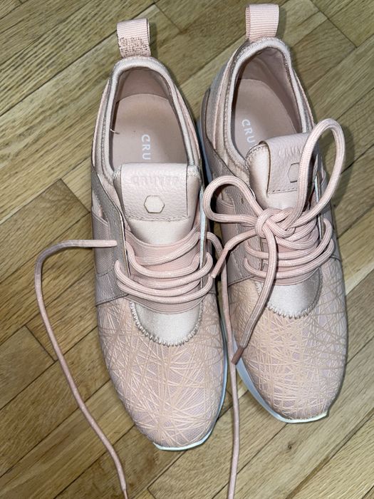 Steve madden 39 Cruyff 40и Adidas 38 като cloudfoam ecoOrtholite