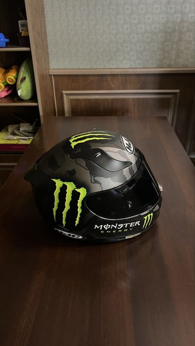 Мотошлем фирмы HJC rpha 11