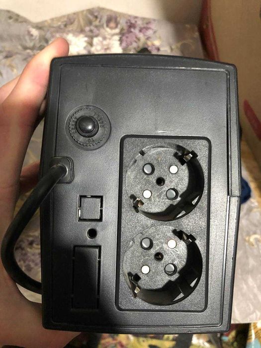 ups(система бесперебойного электропитания)