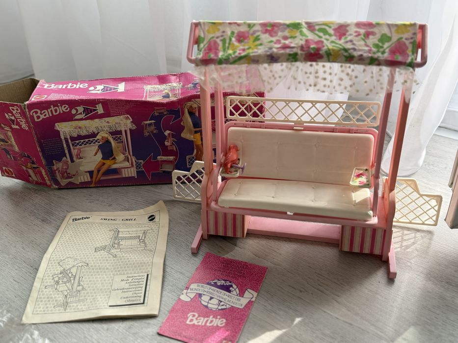 Винтидж Barbie комплект 2в1 – градинска люлка и барбекю
