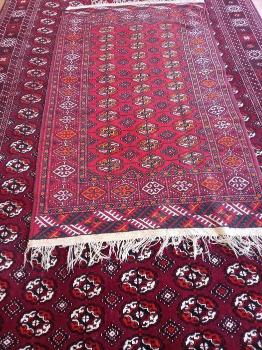 Продаётса Антикварные тюркменские б/у ковры.